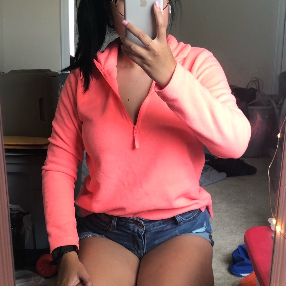 Old navy sweatshirt